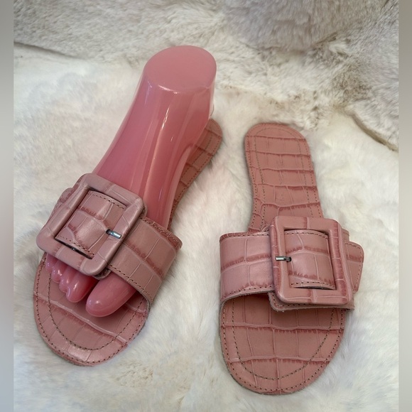 Definery The Loop Crocodile effect 100% leather Pink Sandals w/Buckle Sz-7.5.  N - Picture 2 of 10